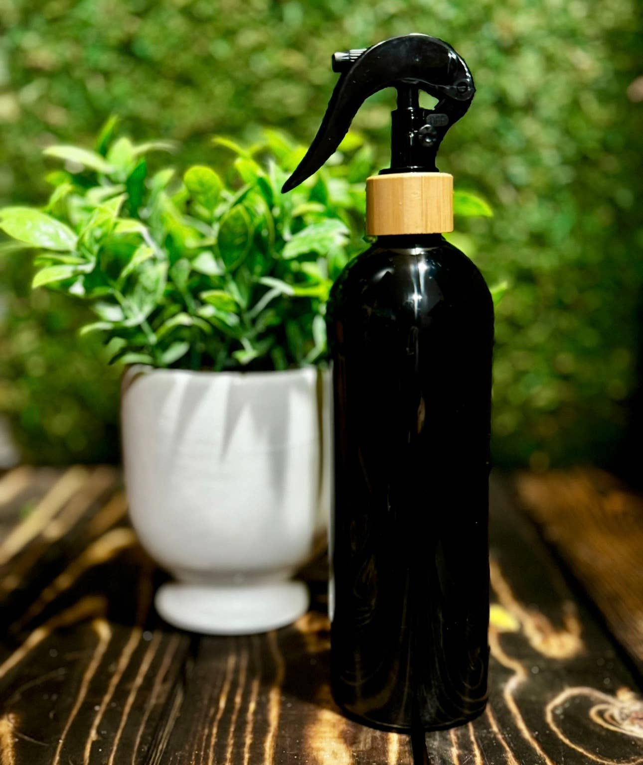 Baccarat Rouge Room + Linen Spray: Black