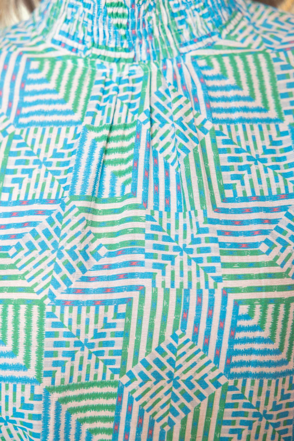 36395 Smocked Neck Contrast Embroidered Bubble Sleeve Top: Blue / L