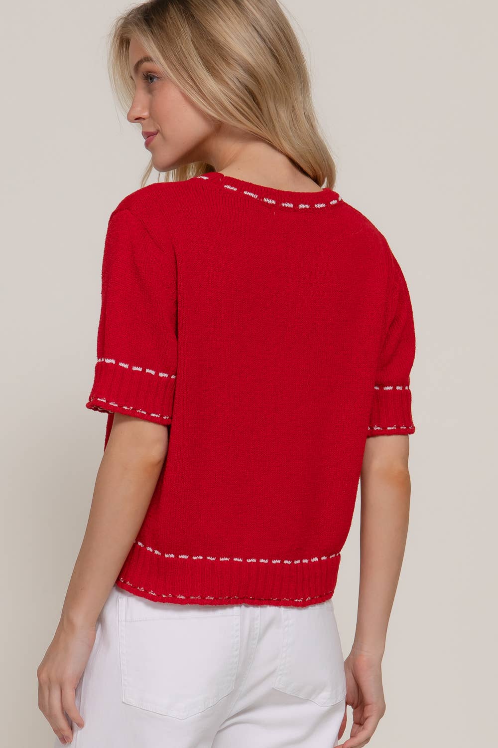 Short Sleeve Round Neck Sweater with Contrast Color Stitch: RED-red/white / L